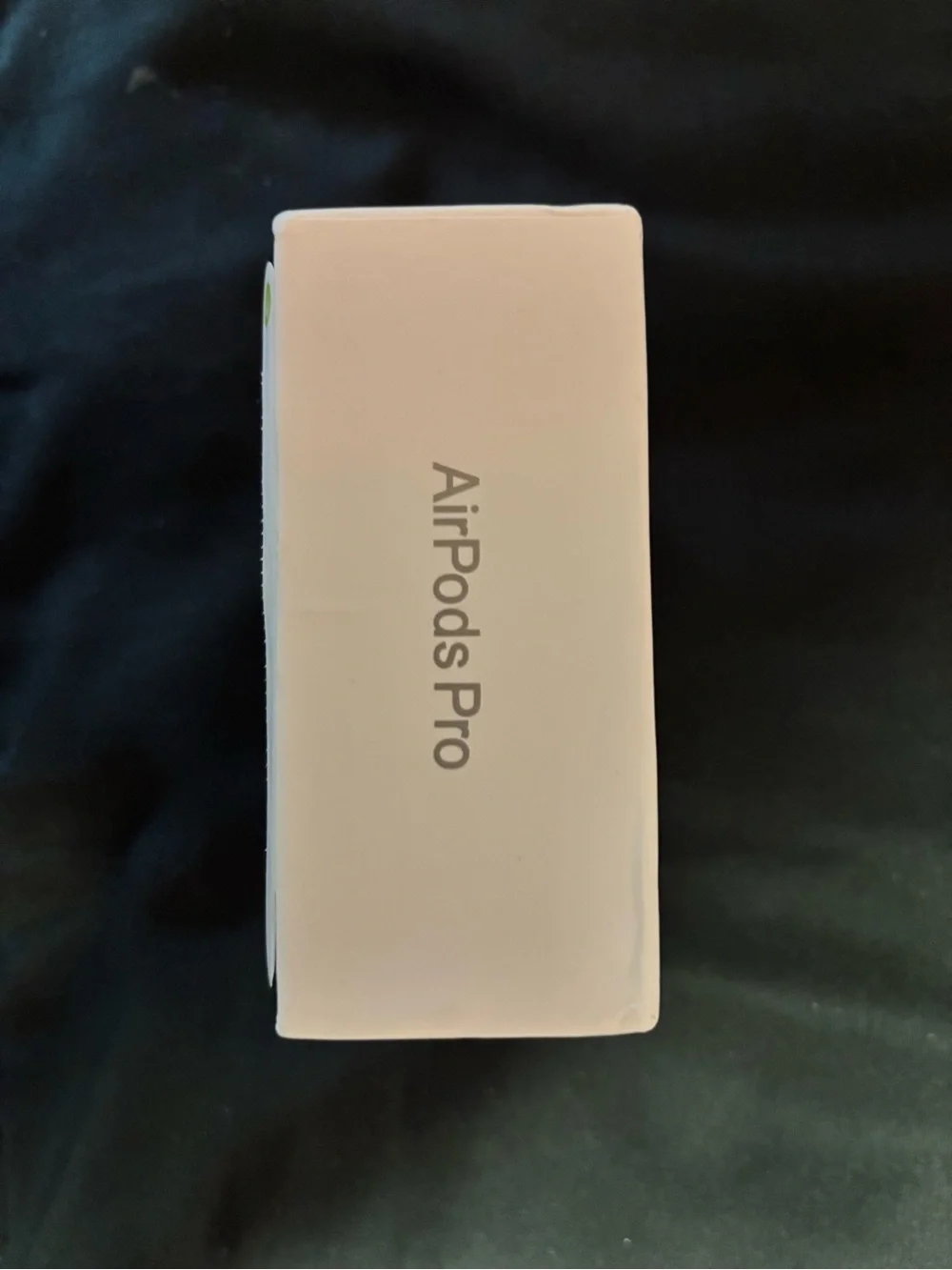 Apple White Wireless Earbud Headphones